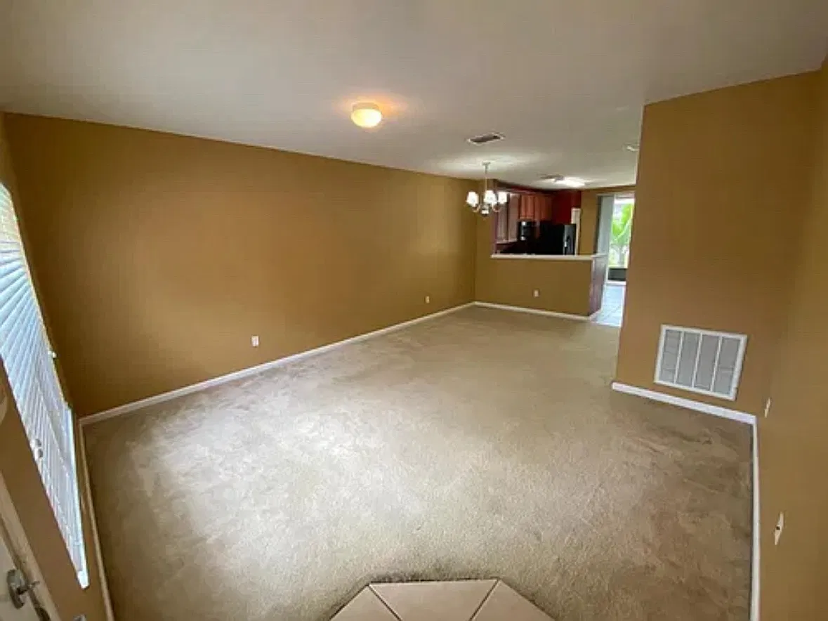 2 bed, 2.5 bath, 1216 sqft, $1,799 — Photo 4