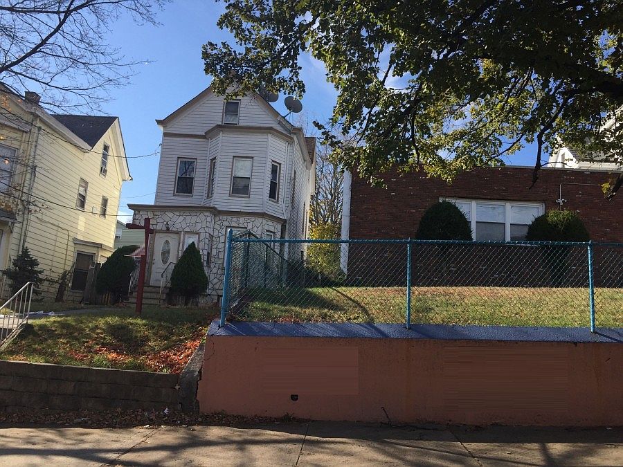 2nd image of 123-125 Haledon Ave