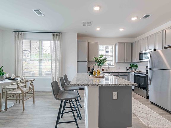 2nd image of 34 Silverado Cir #5-302