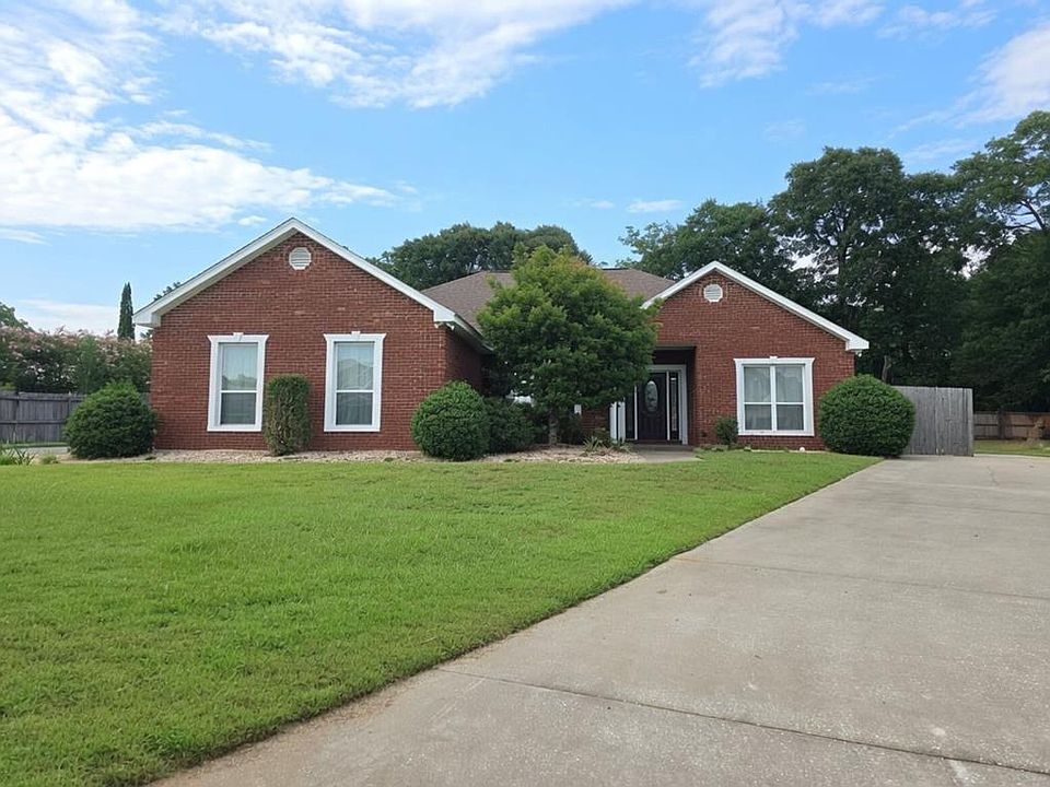 1st image of 280 Rosa Ln