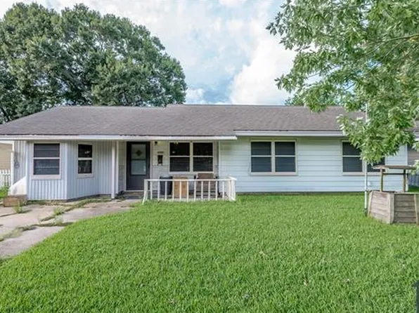 2914 Tarpey Ave, Texas City, TX 77590