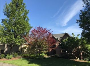 515 Farndale Rd, Pittsburgh, PA 15238