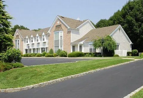 Fairfield Meadows At Port Jefferson — Photo 4