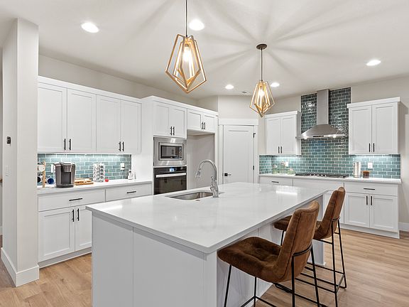 4th image of 8093 SE Barlow Ln