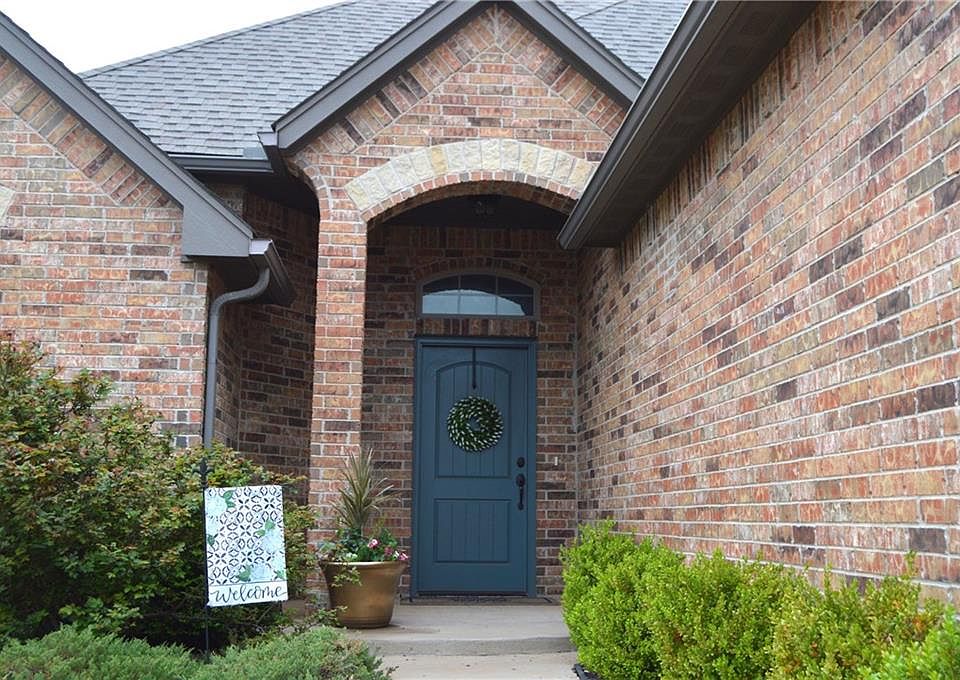1st image of 2801 NW Ryder Dr