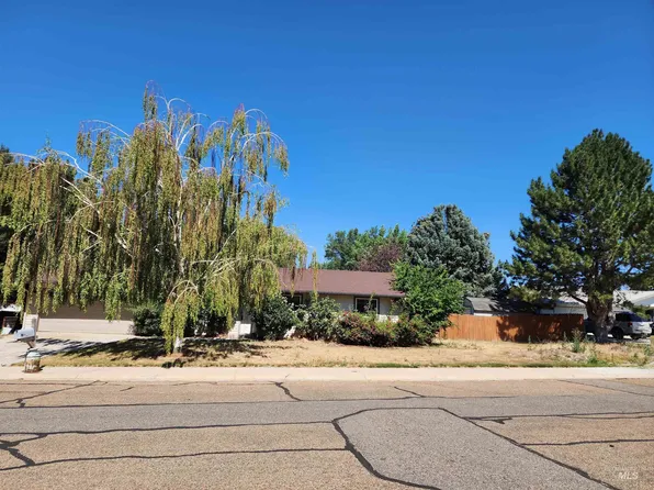 20806 Sequoia Pl, Greenleaf, ID 83626