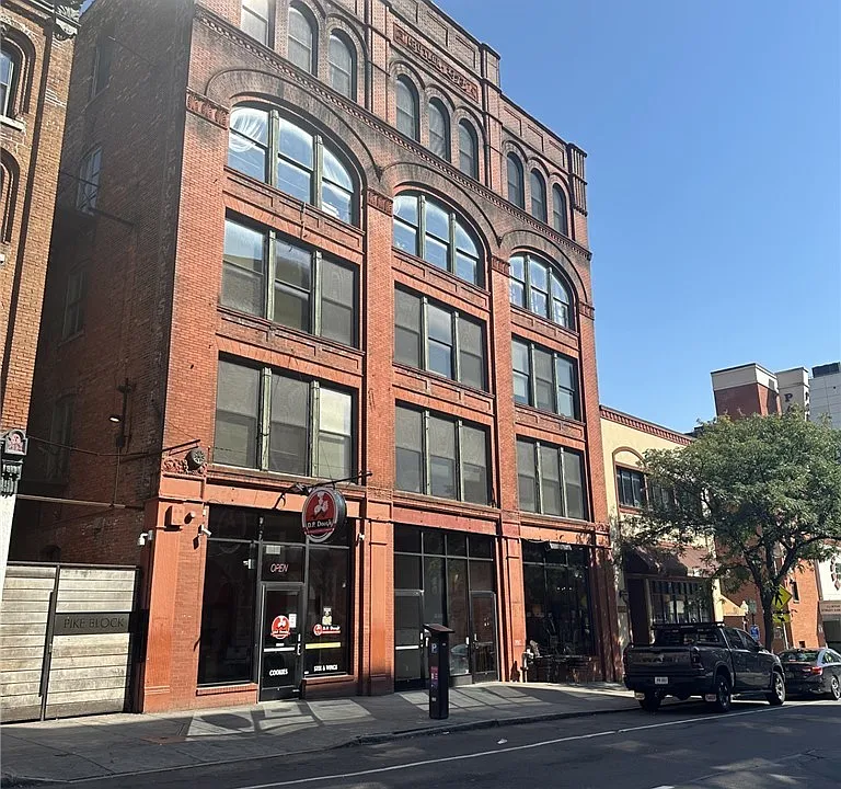 317 S Clinton St #4D