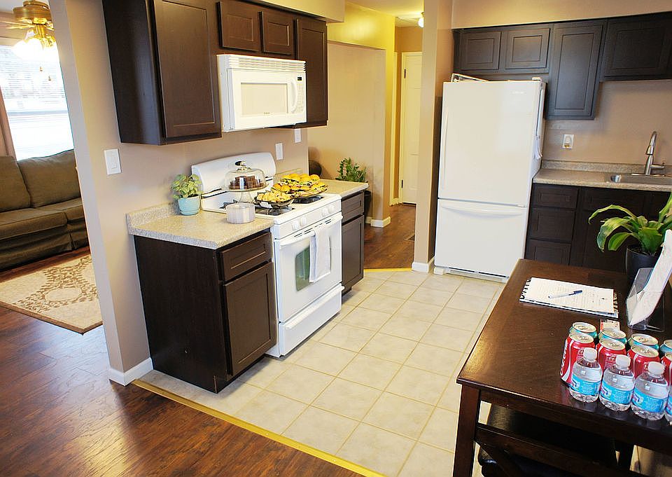 2nd image of 10303 Niblic Dr
