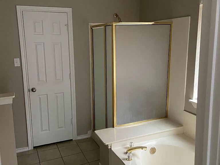 1530 Winslow Ln — Photo 7