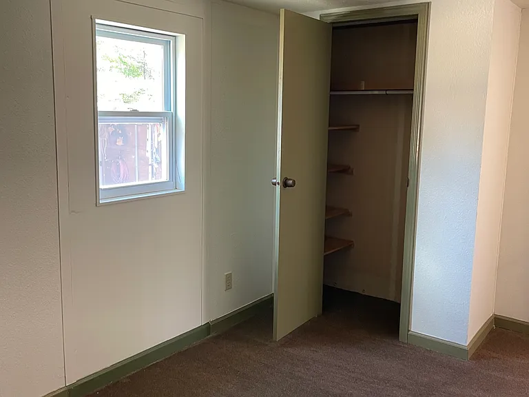 221 Meteyard Ln — Photo 15