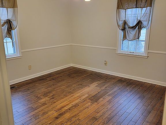 5th image of 2248 College Ave