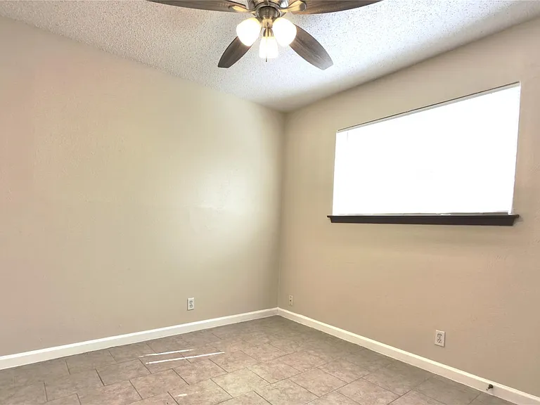 10708 Lanshire Dr #A — Photo 9