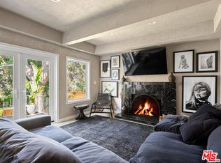 3434 Oak Glen Dr, Los Angeles, CA 90068