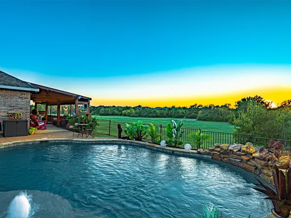 14041 Stagecoach Rd, Fort Worth, TX 76103