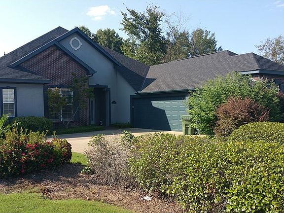 2nd image of 8613 Carillion Pl