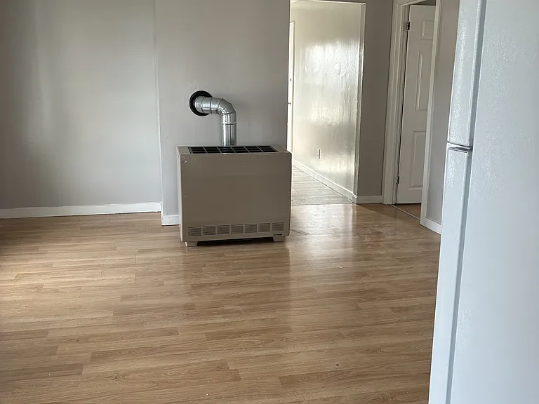 499 Rivet St #3 — Photo 4