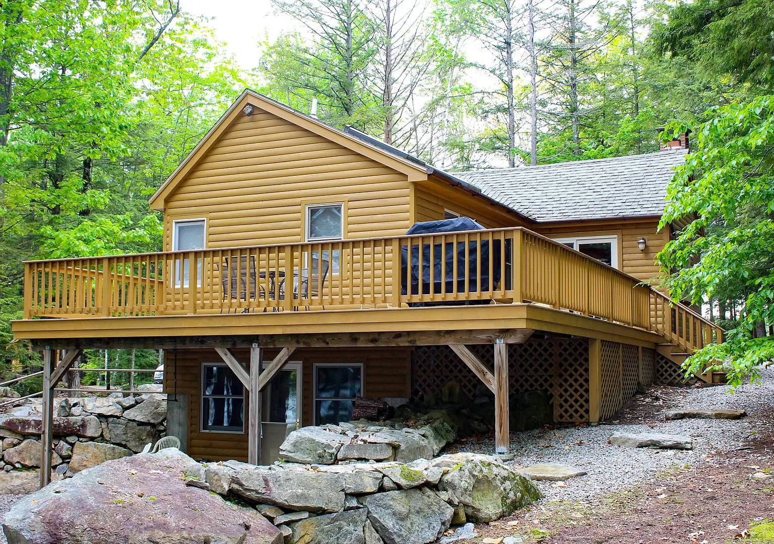 **Winter Rental** Waterfront 2 Bedroom Waiting To Be Called Home Away From Home — Photo 2