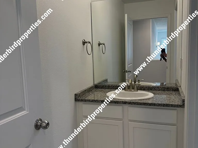 2605 Stryker Rd SE — Photo 12