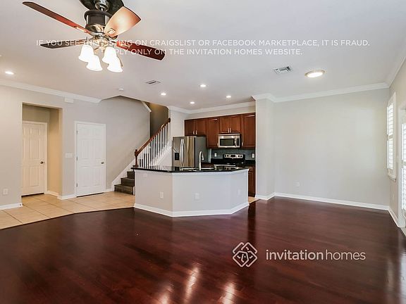 3rd image of 7571 Tamarind Ave