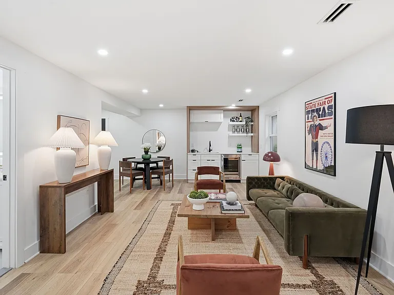 1355 Longfellow St NW — Photo 6