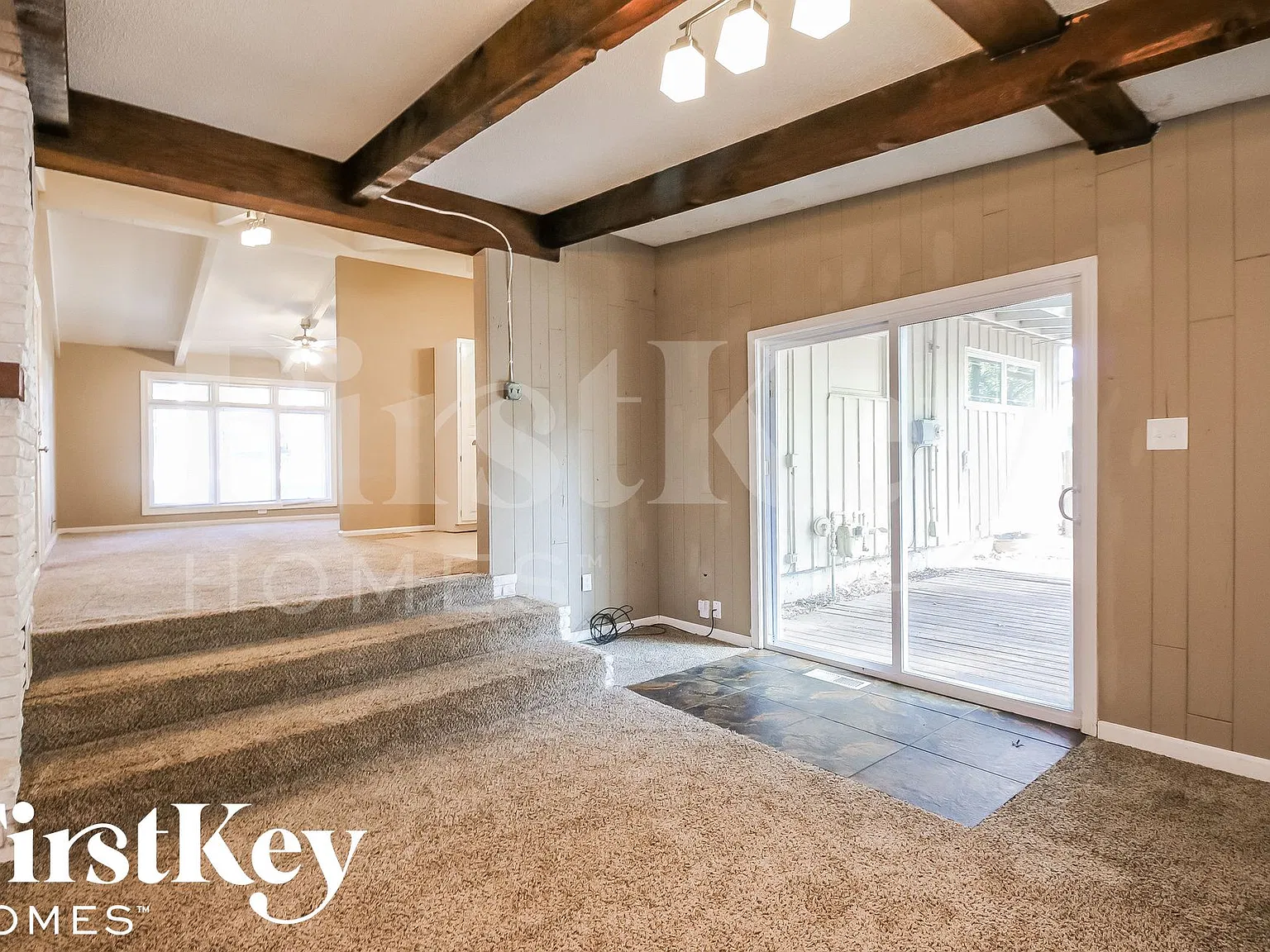 3 bed, 1.0 bath, 1536 sqft, $2,330 — Photo 4