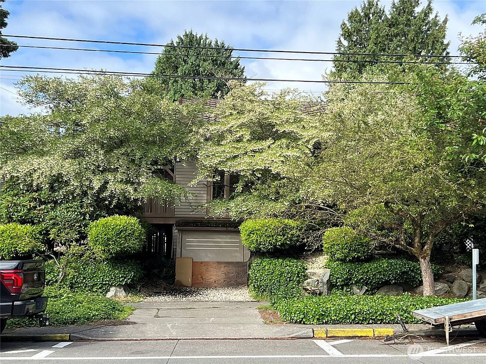 1st image of 3021 Fuhrman Avenue E