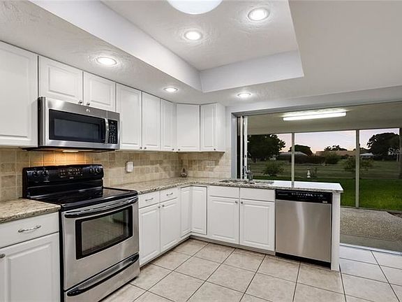 5th image of 3602 Pembrook Dr