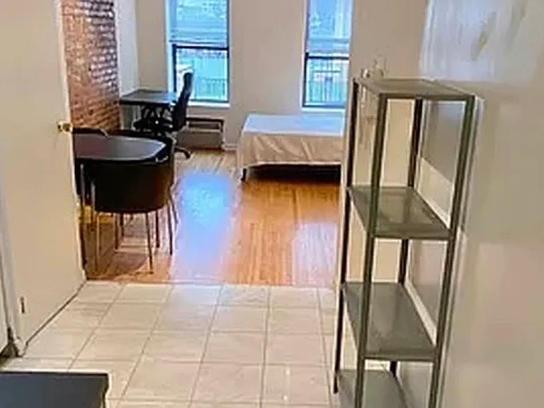 417 E 82nd St #5D — Photo 4
