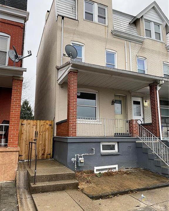 1st image of 817 N New St