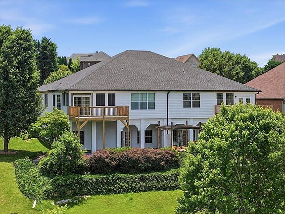 5th image of 321 Lochmere Dr