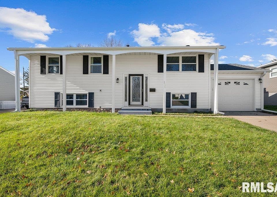 1st image of 3430 Oakwood Dr