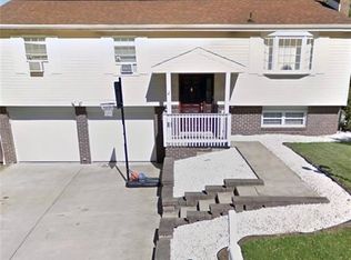 304 Boyce Park Dr, Pittsburgh, PA 15239