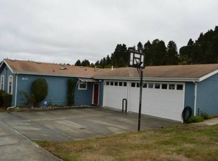 3637 Bartlett Ln, Fortuna, CA 95540