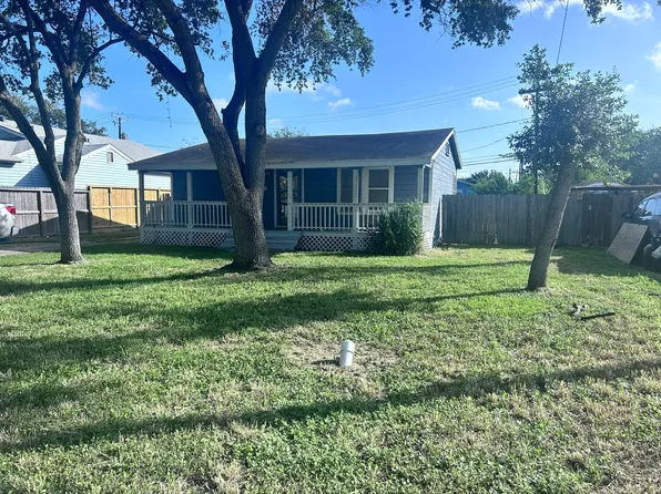 210 W Vanderbilt Dr, Corpus Christi, TX 78415