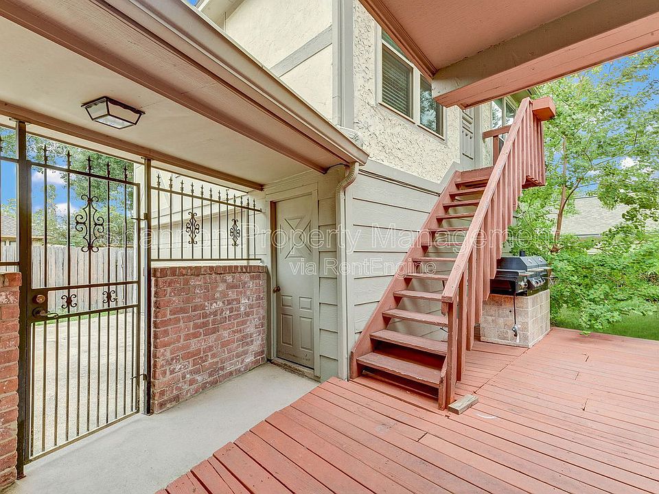 1st image of 15606 Dawnbrook Dr