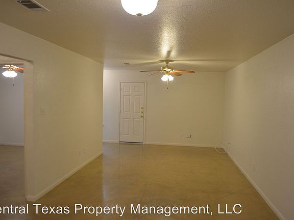 4th image of 909 Lemonwood St APT B