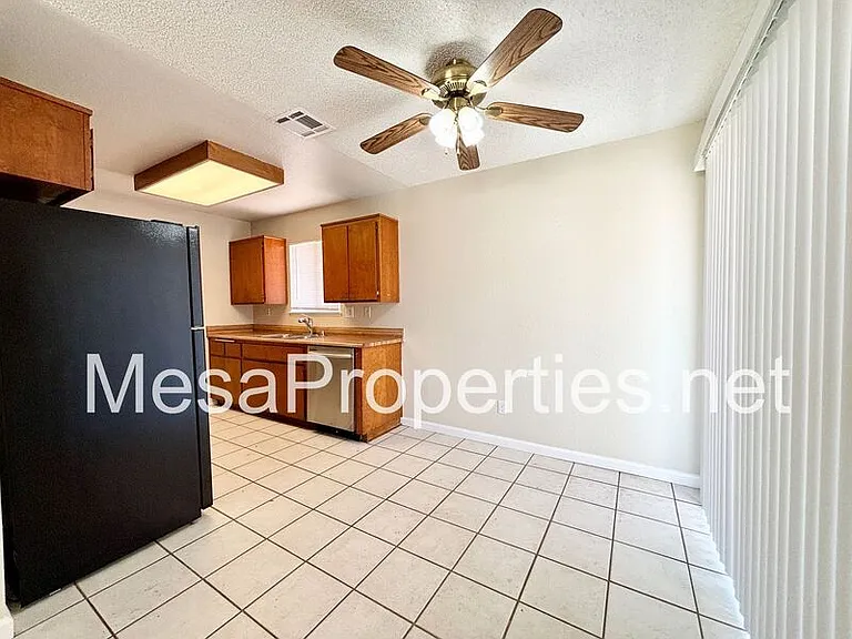 22189 Tajanta Ct — Photo 7