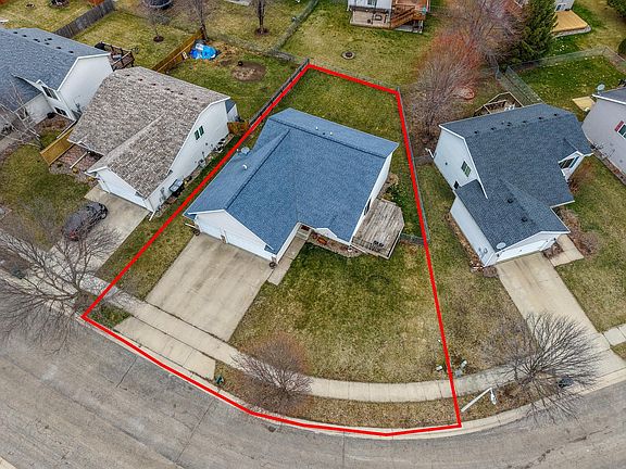 3rd image of 1154 Peregrine Dr SE