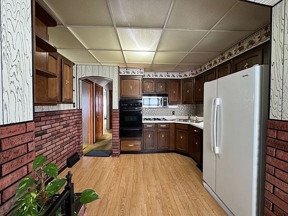 2nd image of 10926 S Avenue B