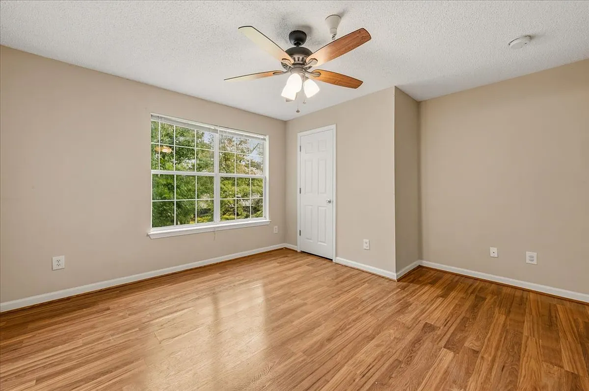 Building Photo - 8307 Walden Park Dr