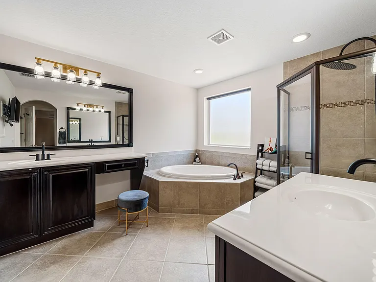 10652 Ivanhoe Ln — Photo 32