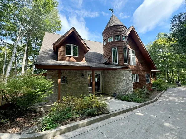 2228 Green Bay Rd, Washington Island, WI 54246