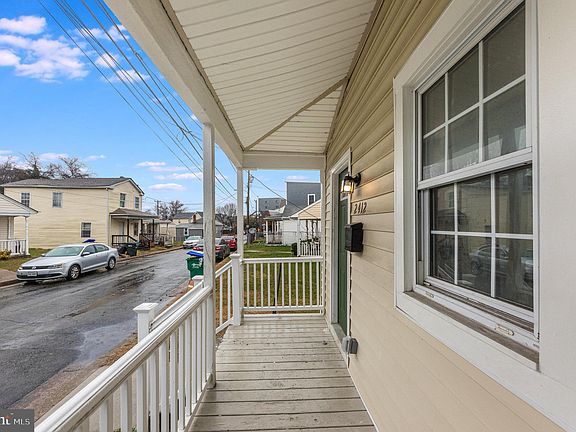 5th image of 2414 Marion Mashore St