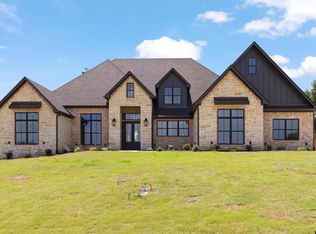 121 Ella Kate Dr, Longview, TX 75605