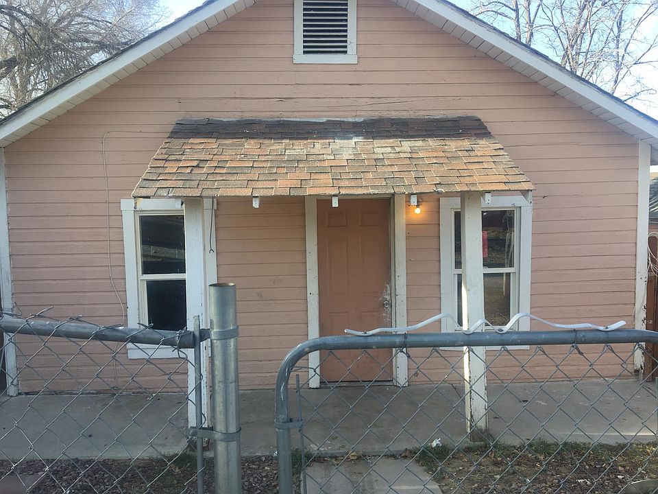 1st image of 15588 4th St