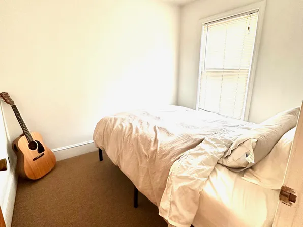 106 Pearl St APT 2, Cambridge, MA 02139