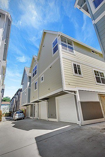 2nd image of 5030 Delridge Way SW