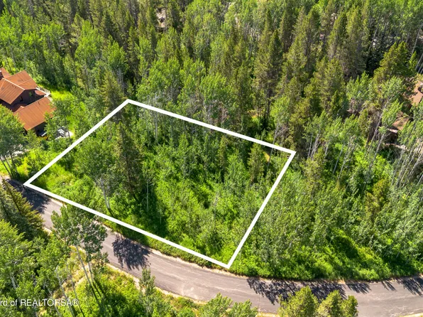 5300 W Woodchuck Rd, Jackson, WY 83014