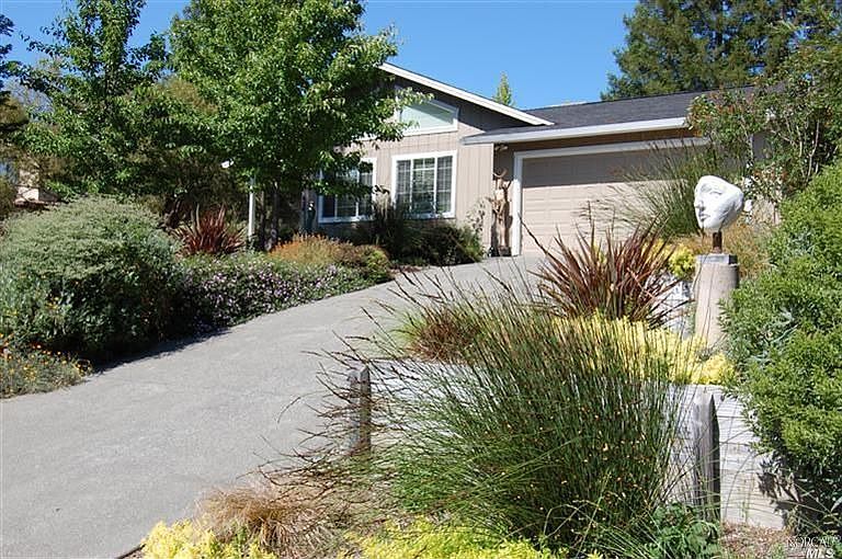 1st image of 424 Poppy Hill Dr