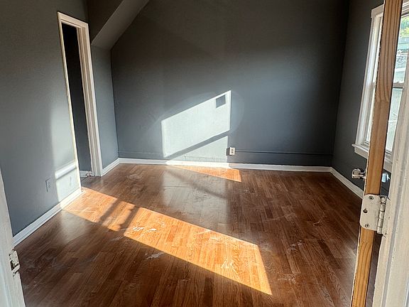 5th image of 107 Jersey St #3
